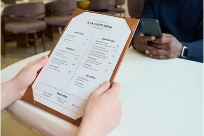 Jak działa restauracja à la carte? Wszystko, co musisz wiedzieć