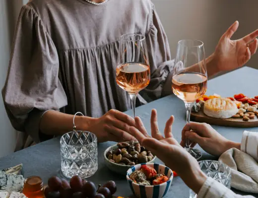 Wine pairing w restauracji. 7 sprawdzonych zasad łączenia wina z mięsem i rybami