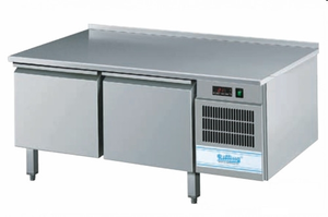 Stół chłodniczy, 4-drzwiowy, bez blatu, GN 1/1, własne chłodzenie, 0,44 kW, 2190x675x800 mm | RILLING, AKT EK741 1600